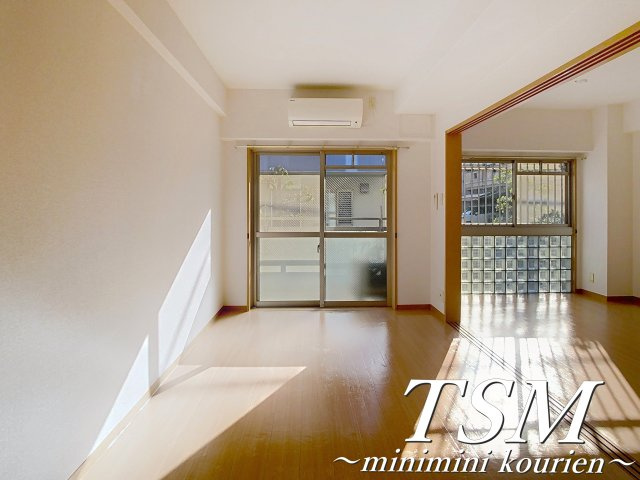 アバンザール香里園の洋室