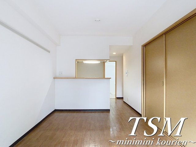 アバンザール香里園の居間・リビング