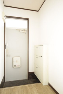 【玄関】 | 松茂レインボーハイツ | 【松茂レインボーハイツ】 ※前回募集時の写真になります。