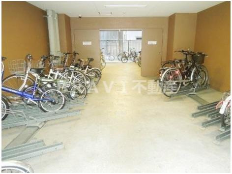 プレサンス本町ジョイス　BRAVI不動産のその他共用部分|【プレサンス本町ジョイス】駐輪場