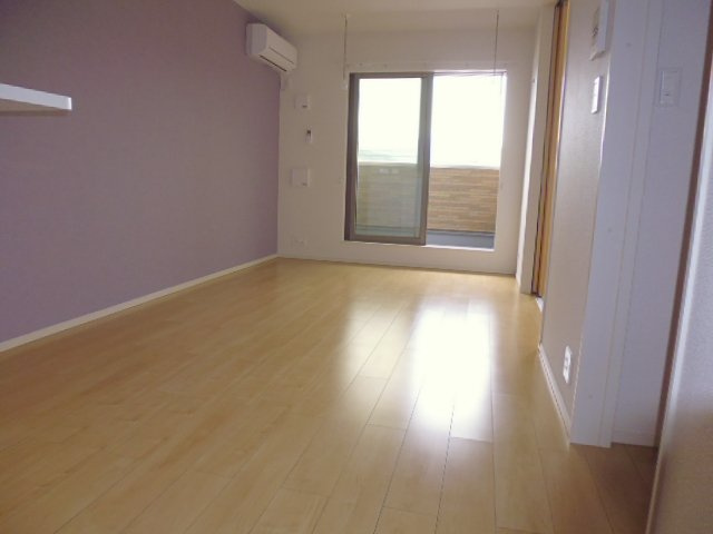 グランド・パレス　ハヤシの居間・リビング