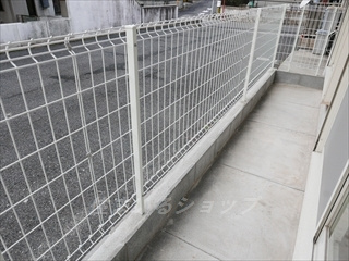 広島市安佐北区口田４丁目のアパートのバルコニー