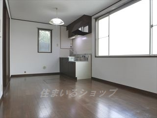 広島市安佐北区口田４丁目のアパートの居間・リビング