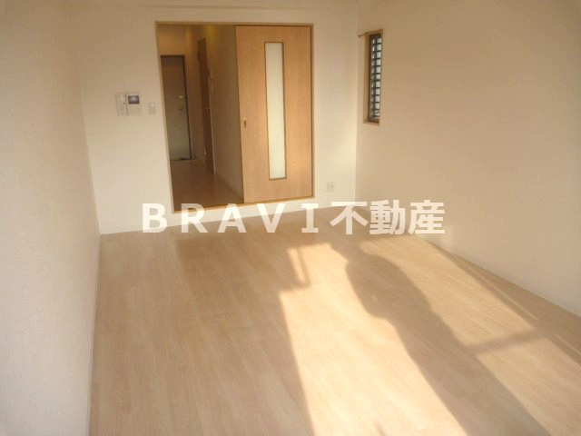 CITY SPIRE心斎橋EAST（シティスパイアシンサイバシイースト）　BRAVI不動産の寝室|【CITY SPIRE心斎橋EAST】開放的な寝室です