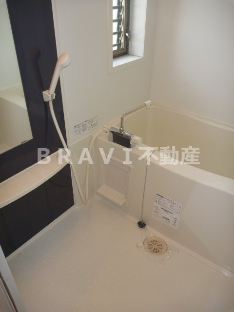 CITY SPIRE心斎橋EAST（シティスパイアシンサイバシイースト）　BRAVI不動産の浴室|【CITY SPIRE心斎橋EAST】お風呂で日々の疲れを落としましょう