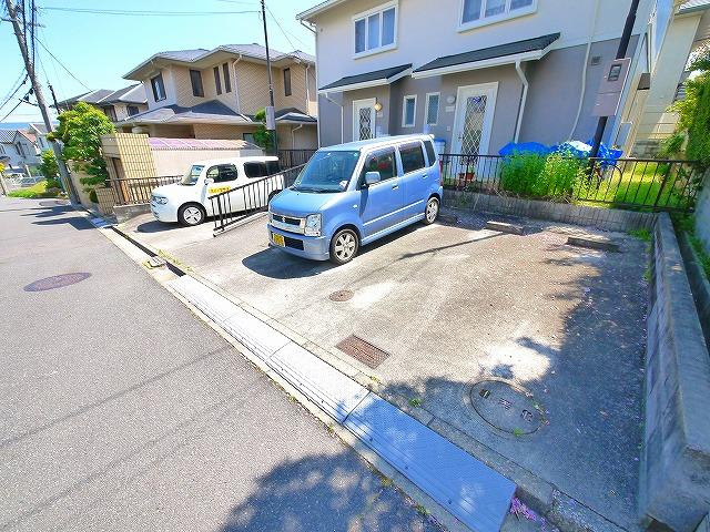 田中メゾネットの駐車場