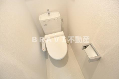 スプランディッド難波　BRAVI不動産のトイレ|【スプランディッド難波】トイレです