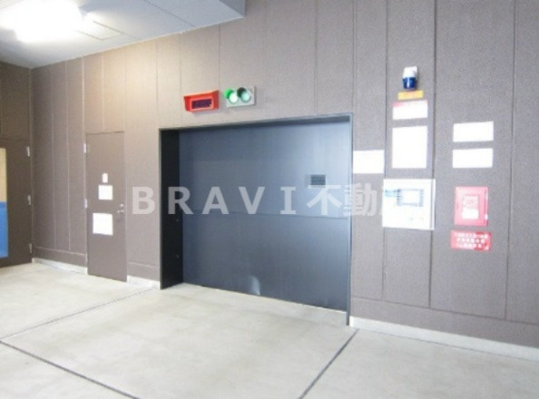 ブランズタワー・ウェリス心斎橋NORTH（ブランズタワーウェリス心斎橋ノース）　BRAVI不動産の駐車場