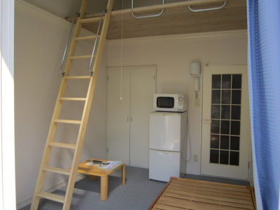 【内装】 | レオパレスＳＵＮＢＥＡＭ  | ベットはありません。