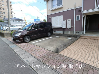 【駐車場】 | ロイヤルヴィラA