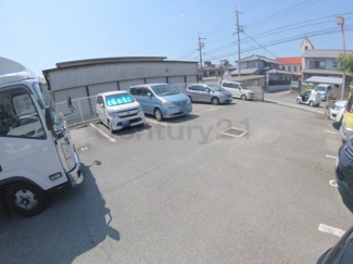 【駐車場】