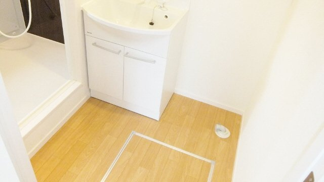 アルヴィータ弐番館の洗面所|室内洗濯機置き場