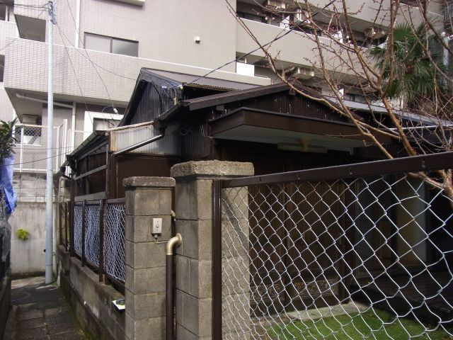 【 売主 】横浜市南区大岡　リフォーム済戸建（no.2）の外観