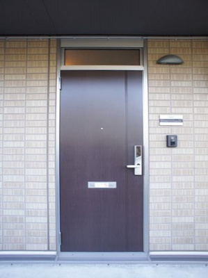 【設備】 | イル・リーヴル | 玄関は電子キーです。