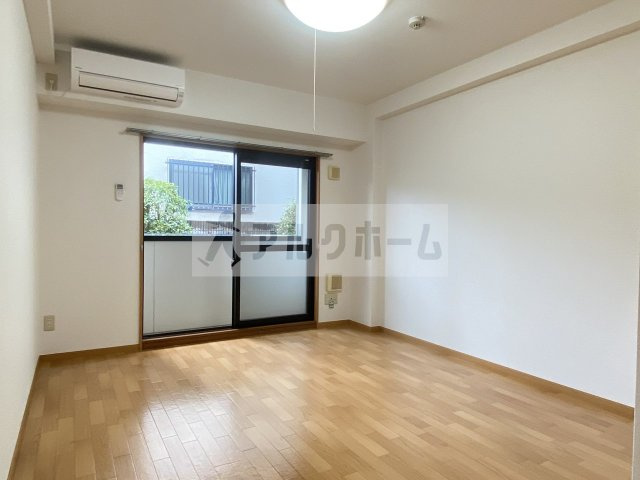 サウス高安の居間・リビング|サウス高安（八尾市恩智南町）　洋室