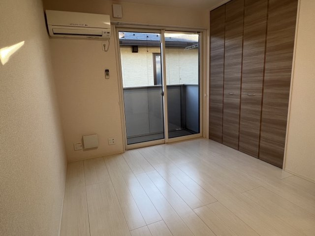 エーデルワイス中山の居間・リビング