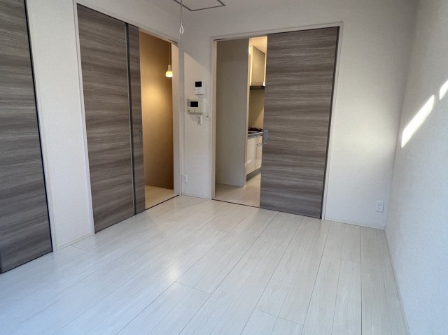 エーデルワイス中山の居間・リビング