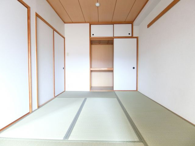 美加の台詩季ヶ丘マンションの和室