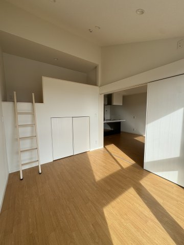 NIFTY+（ニフティプラス）の洋室