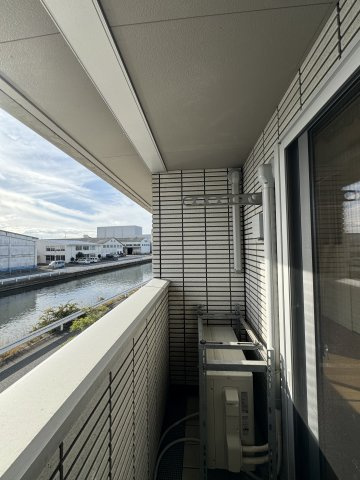 NIFTY+（ニフティプラス）のバルコニー