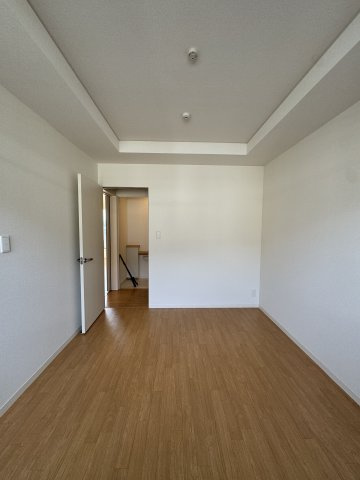 NIFTY+（ニフティプラス）の洋室