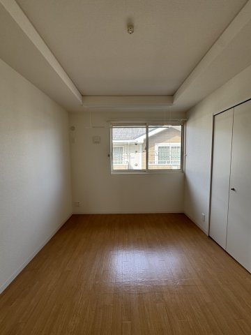 NIFTY+（ニフティプラス）の洋室