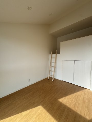 NIFTY+（ニフティプラス）の洋室