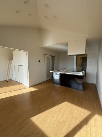 NIFTY+（ニフティプラス）の居間・リビング