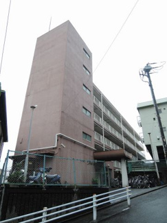 【外観】 | 京急本線「黄金町」駅徒歩5分と横浜市営地下鉄ブルーライン「阪東橋」駅徒歩10分！