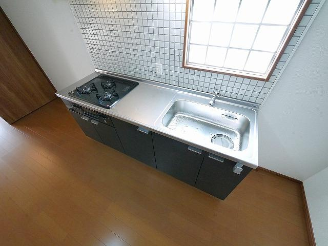 バートンハウス西大寺北町のキッチン
