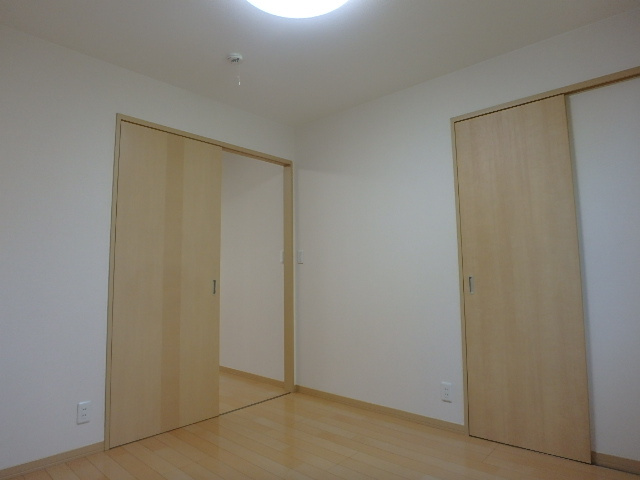 ピアタウンＤ棟の洋室