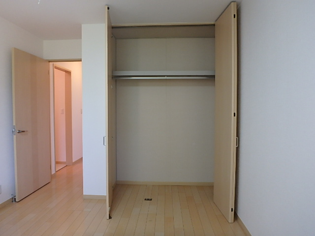 ピアタウンＤ棟の収納