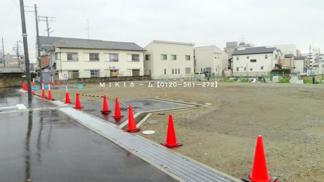 箕面市西小路４丁目　土地の外観|敷地と道路との高低差はありません。