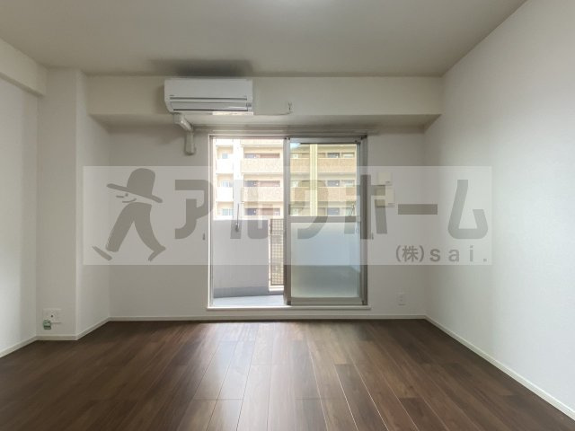 スペチアーレ桜ヶ丘の居間・リビング