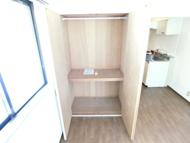 エレガンス北野田の収納