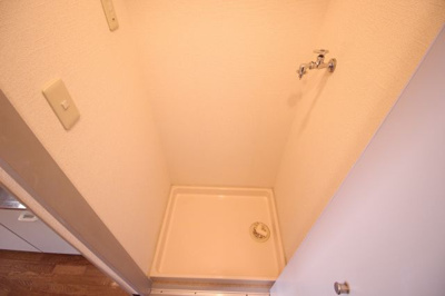 【内装】 | リバーサイド金岡 | 洗濯機置き場