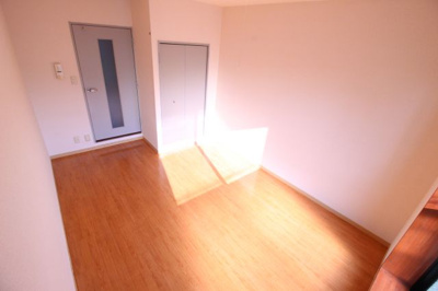 【洋室】 | リバーサイド金岡