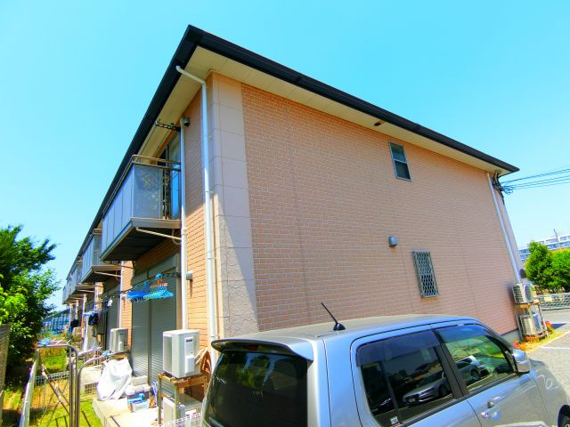 リースランド泉ヶ丘の外観