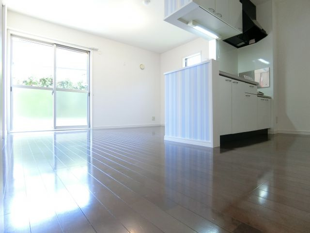 リースランド泉ヶ丘の居間・リビング