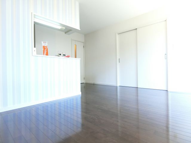 リースランド泉ヶ丘の居間・リビング