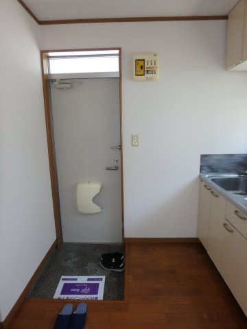 メゾンシノハラの玄関