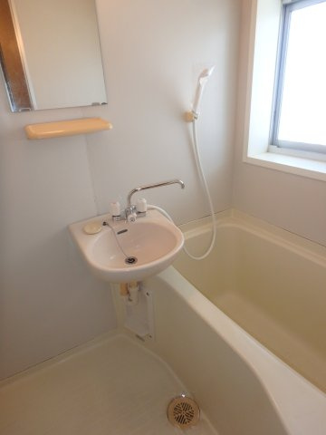 メゾンシノハラの浴室