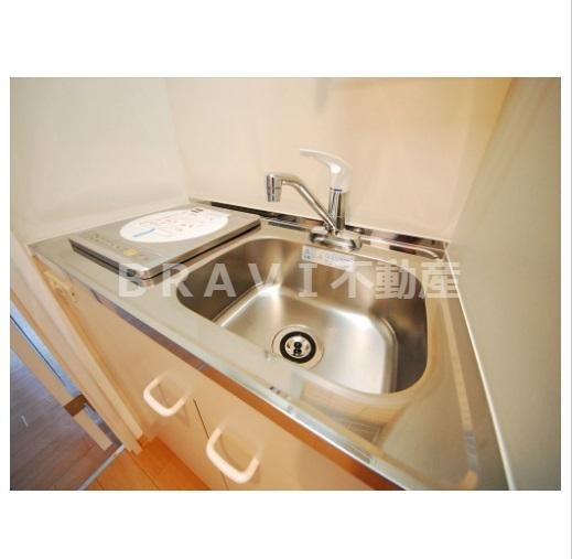 みおつくし東なんば　BRAVI不動産のキッチン|【みおつくし東なんば】使いやすいキッチンです