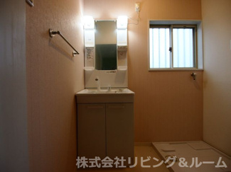 【独立洗面台】 | リーフガーデンＢ