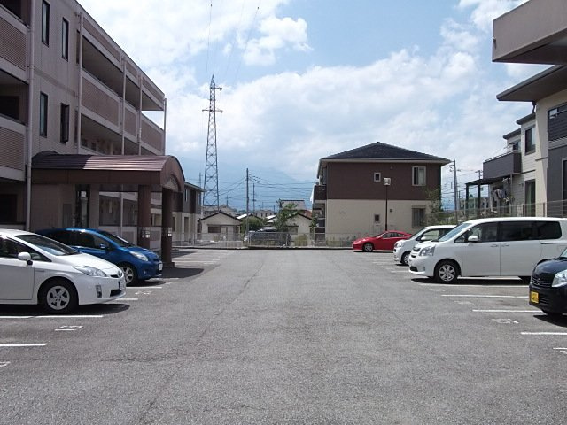 【駐車場】 | マンションミレニアム