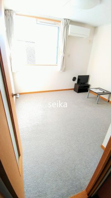 【居間・リビング】 | ピュア | 1Fフローリング
2Fカーペット