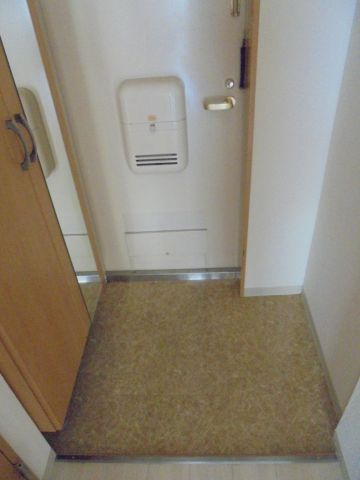 メゾン・ド・レスポワールの玄関