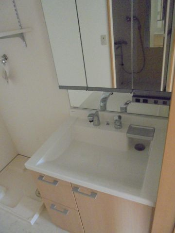 メゾン・ド・レスポワールの独立洗面台