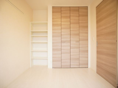 【収納】 | ミルクロス | 照明器具とたくさん収納できる使いやすい収納になっています♪