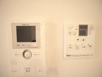 【セキュリティ】 | ミルクロス | 訪問者の確認ができるTVドアホン付きです♪